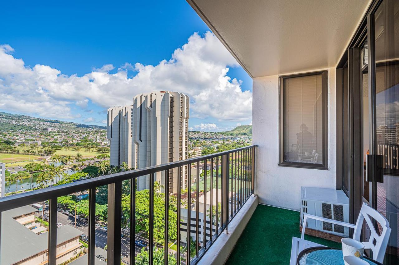 Free Parking, Pool, Sauna, Spa, Wifi, Bbq, Ac - Waikiki Banyan Honolulu Ngoại thất bức ảnh