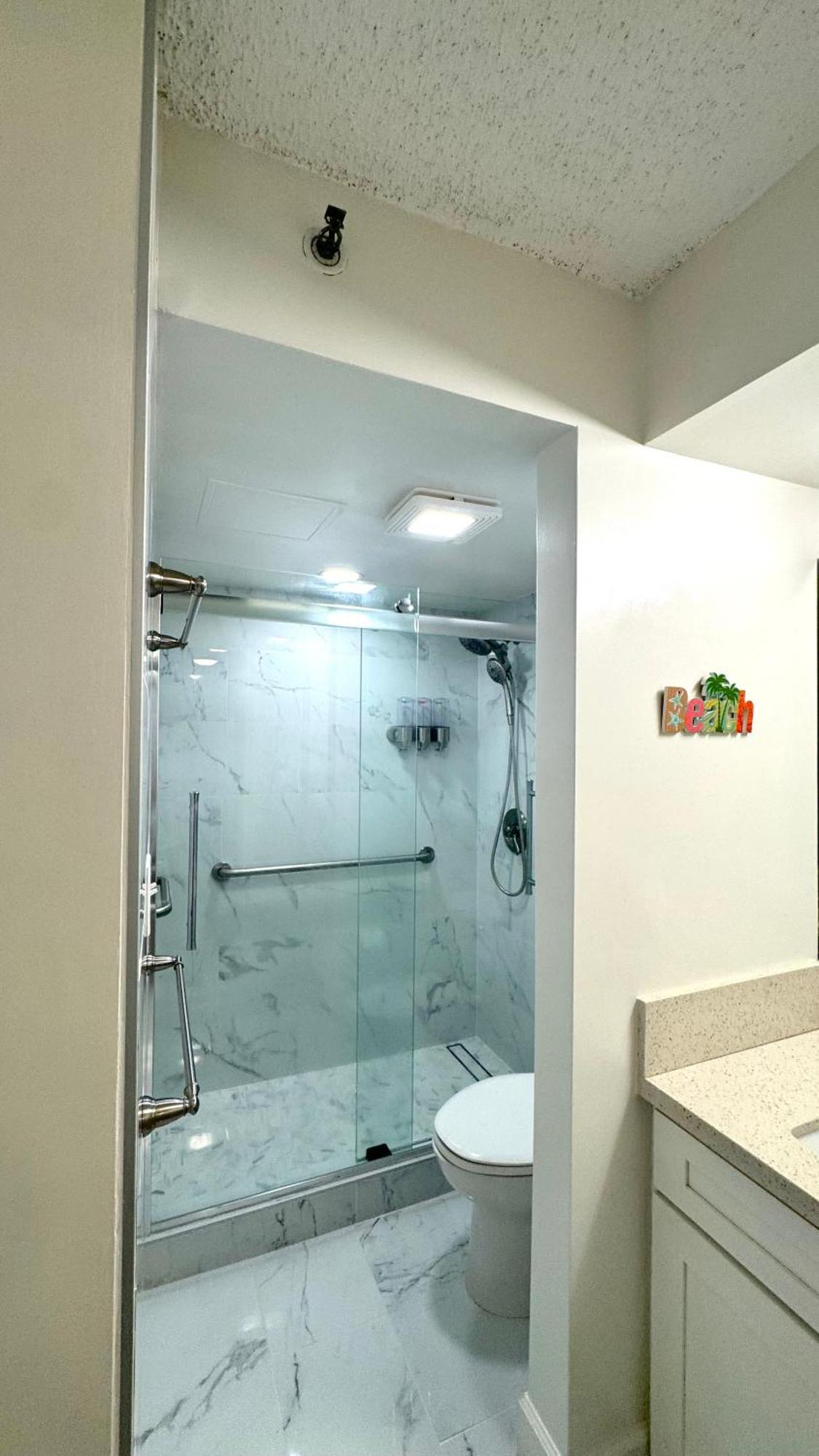 Free Parking, Pool, Sauna, Spa, Wifi, Bbq, Ac - Waikiki Banyan Honolulu Ngoại thất bức ảnh